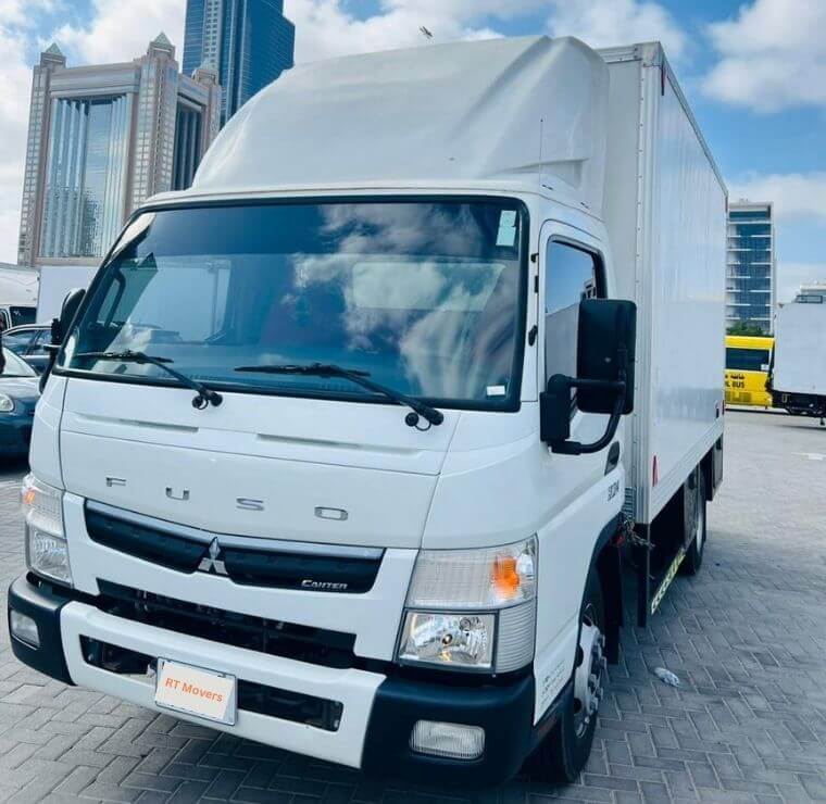 RT Movers moving truck